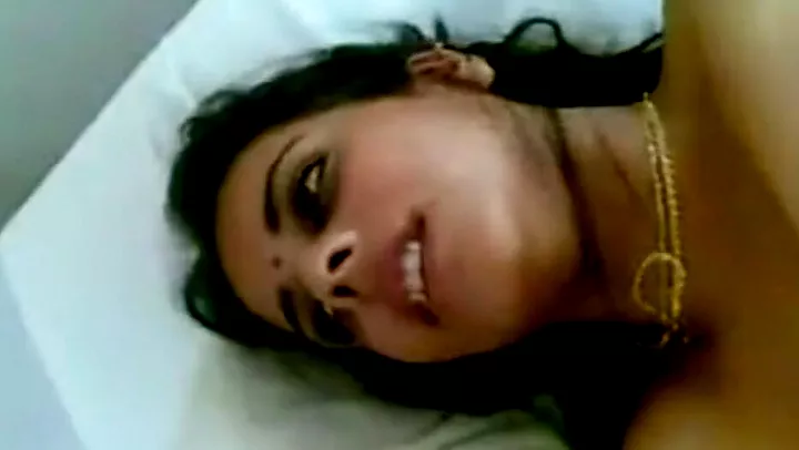 Indian Mallu Sex Tape with very Hot Babe being Drilled n Sucked